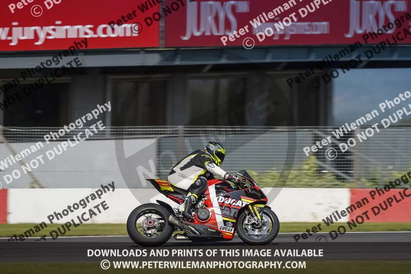 donington no limits trackday;donington park photographs;donington trackday photographs;no limits trackdays;peter wileman photography;trackday digital images;trackday photos